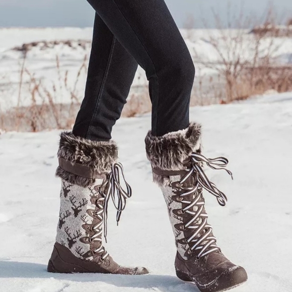 NEW Muk Luk Gwen Snowboots Rubber Tread Lace Up Style Spring Boots Tall Winter - Picture 6 of 15